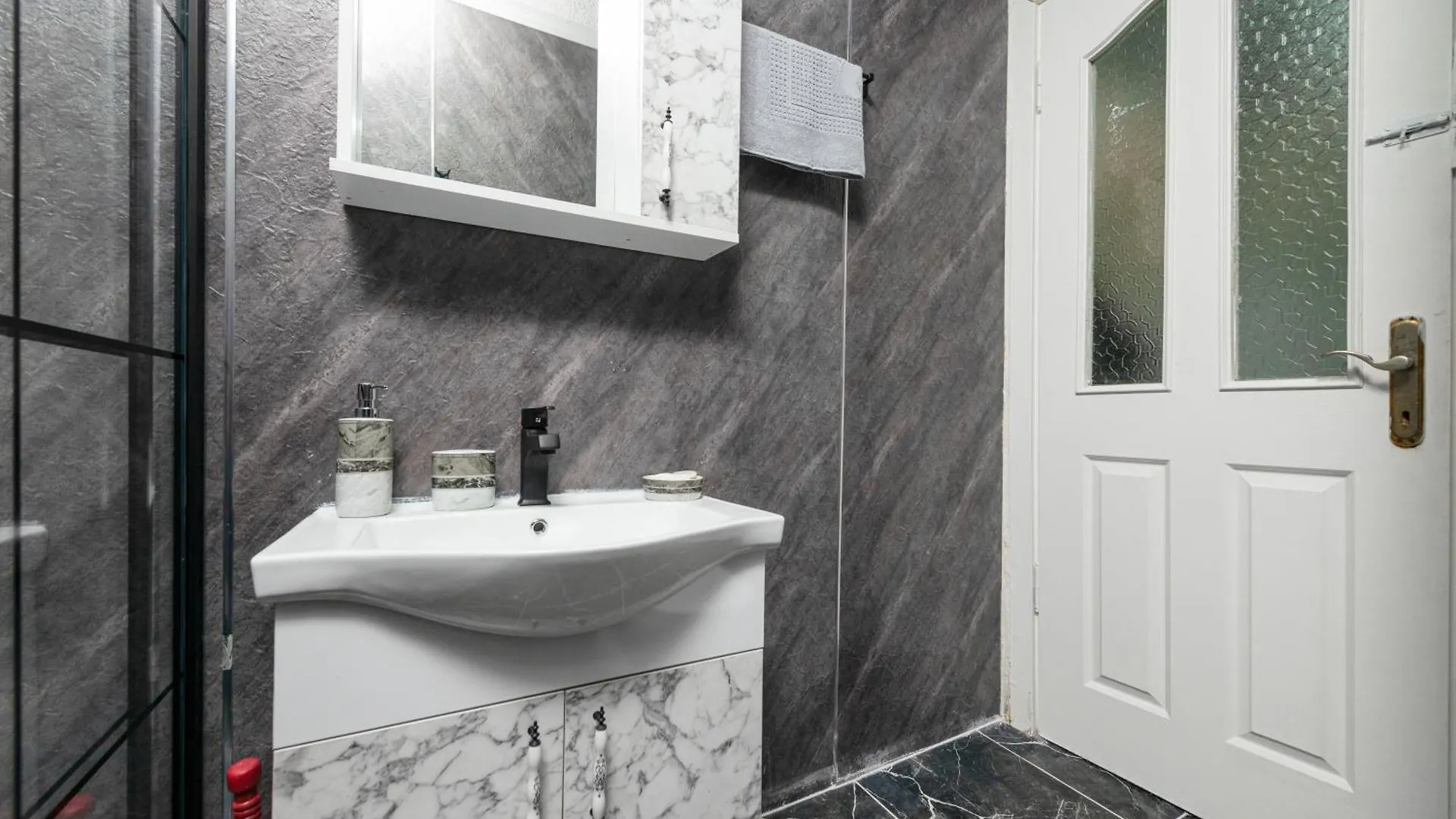 Apartment Alina Palas Istanbul Turkey