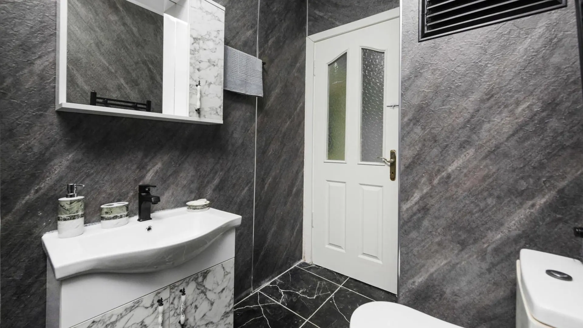 Apartment Alina Palas Istanbul